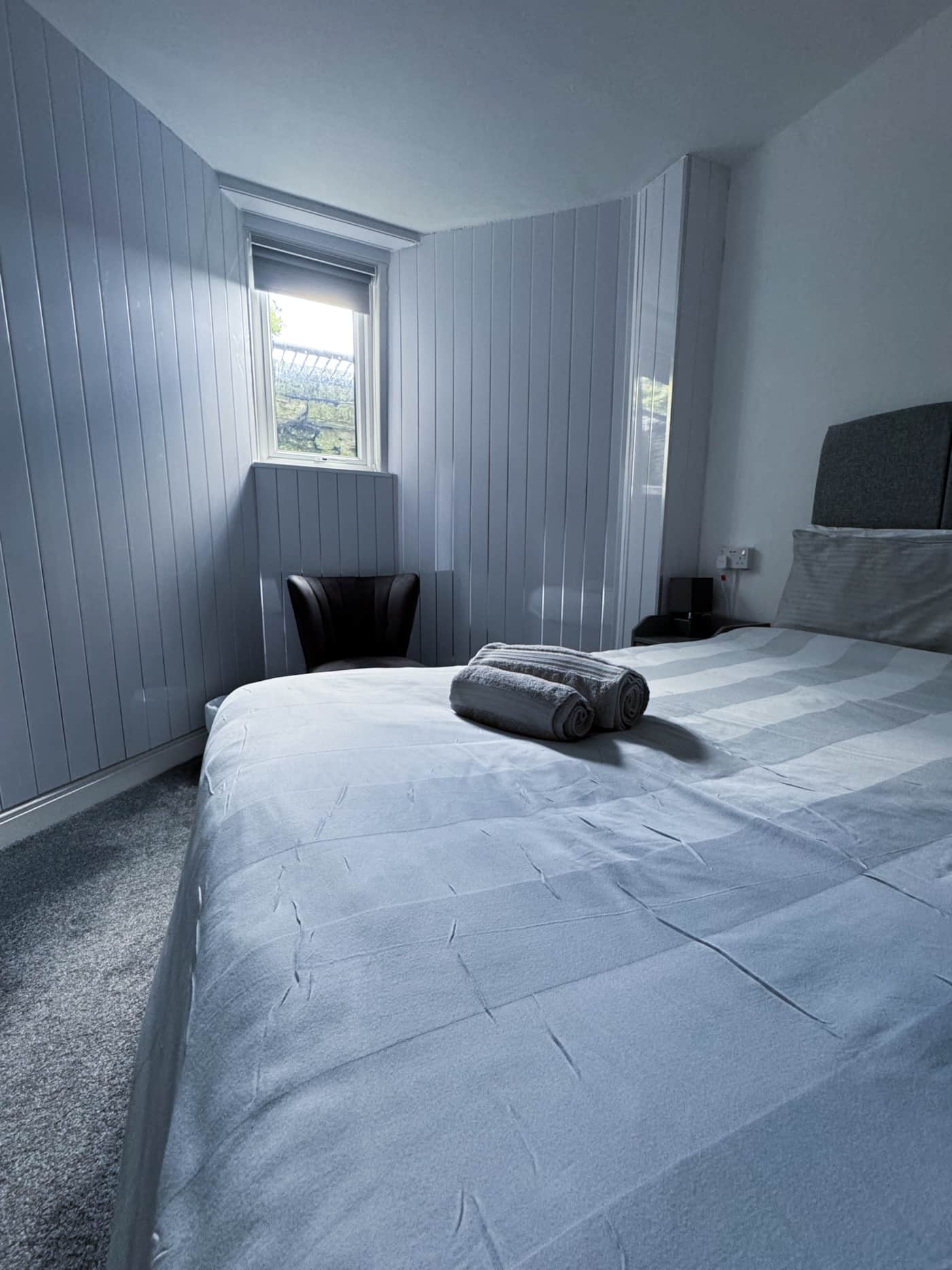The Kingfisher Apartment — interior photograph 2