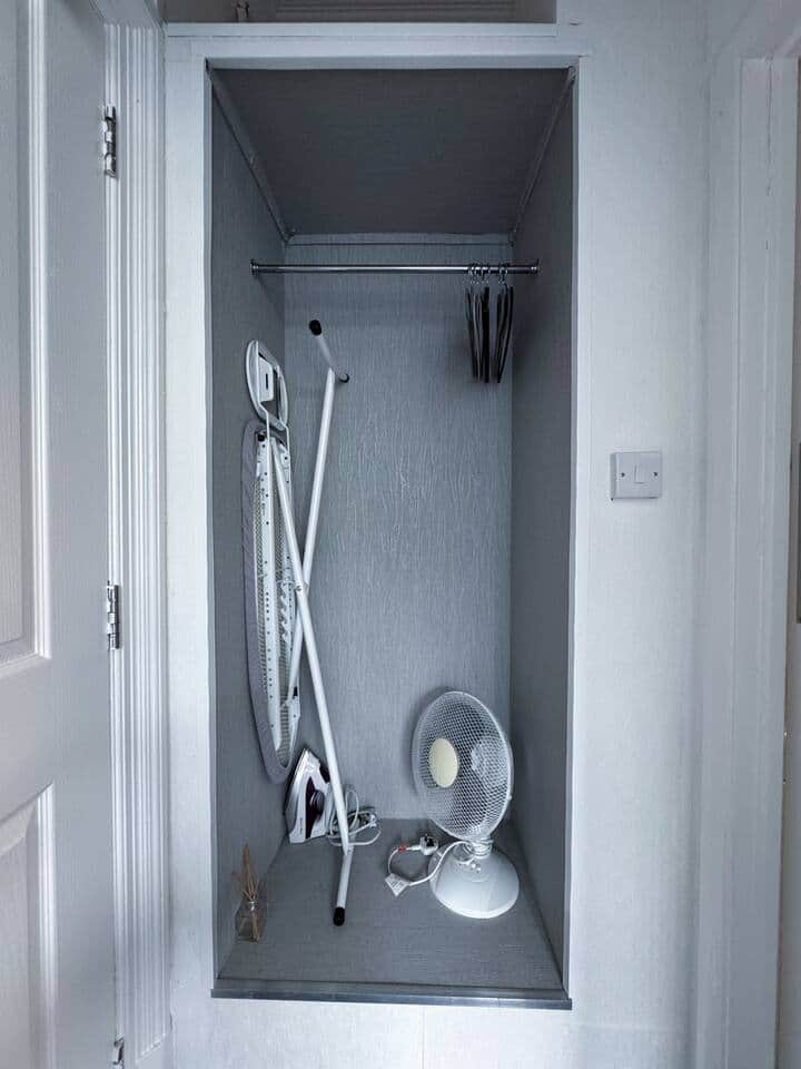 Room 2 — interior photograph 5